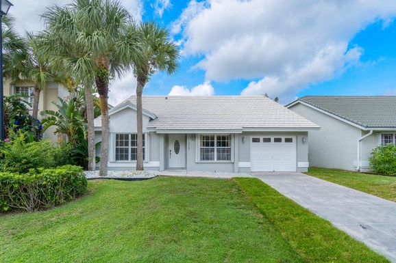 18263 Fresh Lake, Boca Raton, FL 33498