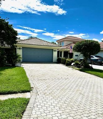 7568 Glendevon, Delray Beach, FL 33446