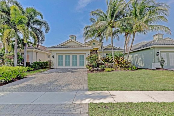 10655 La Strada, West Palm Beach, FL 33412