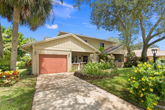 12707 Pinehurst, Hobe Sound, FL 33455