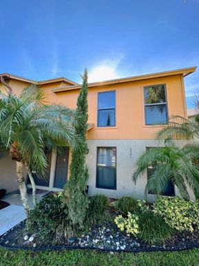 321 Sandtree, Palm Beach Gardens, FL 33403