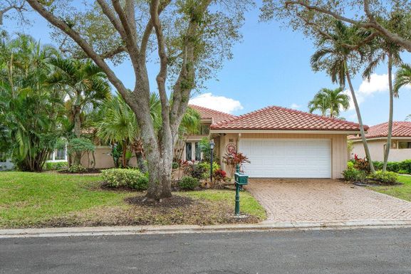 16 Oaks, Boynton Beach, FL 33436