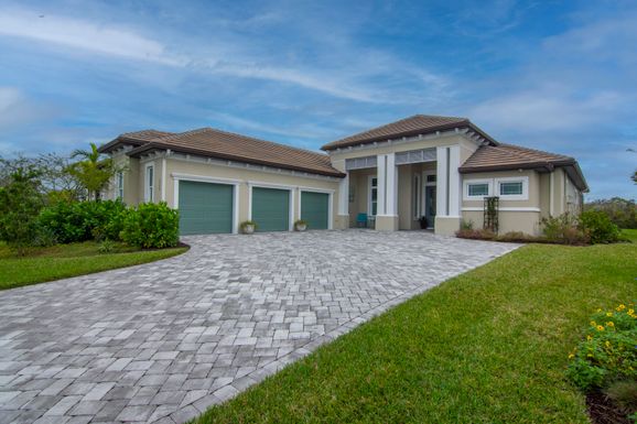 2300 Pine Valley, Vero Beach, FL 32962