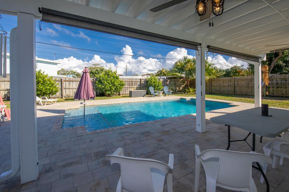 5920 Lake Osborne, Lake Worth, FL 33461