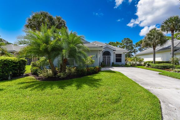 7447 Fiddlewood, Hobe Sound, FL 33455