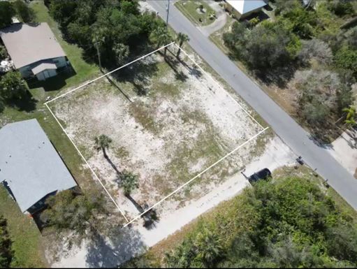 2775 48th Pl, Vero Beach, FL 32967