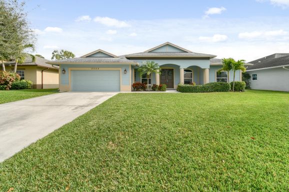 8684 Pinehaven, Hobe Sound, FL 33455