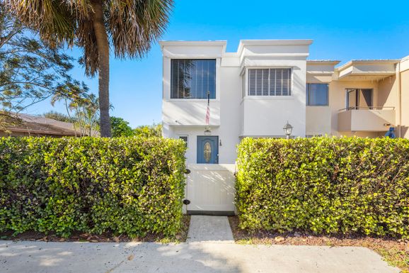 12702 Peconic, Wellington, FL 33414