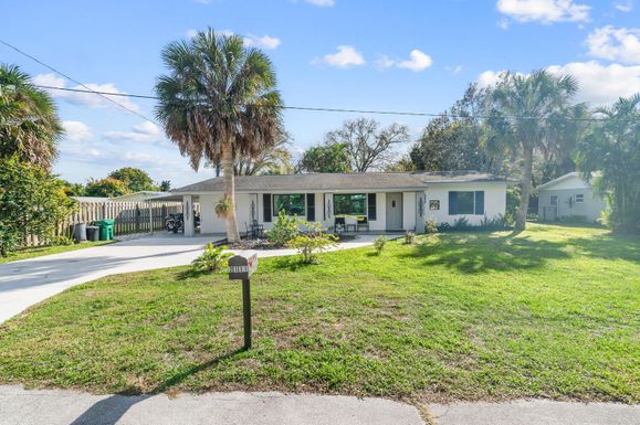 2111 Donald, Fort Pierce, FL 34946