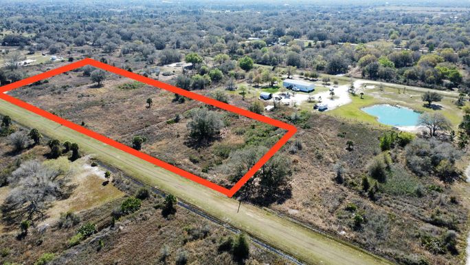 18674 312th, Okeechobee, FL 34972