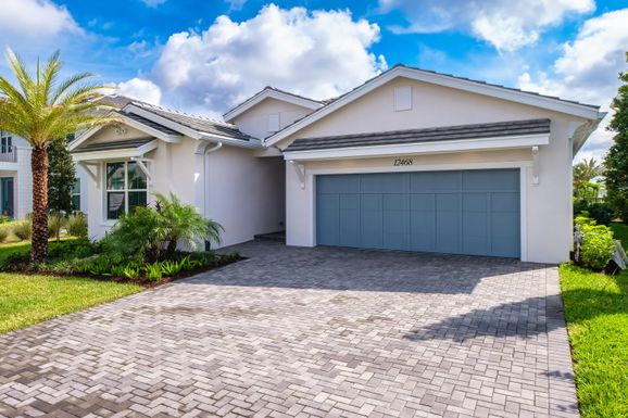 12468 Nautilus, Palm Beach Gardens, FL 33412