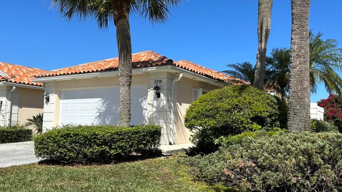 2216 Blue Springs, West Palm Beach, FL 33411