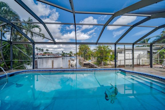 2803 Mckinley, Hollywood, FL 33020