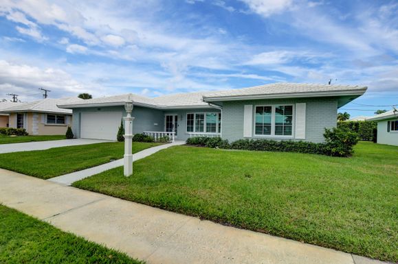 1322 Walnut, Boca Raton, FL 33486