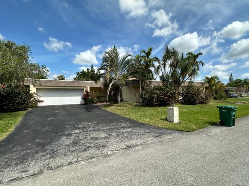 5209 Buttonwood, Tamarac, FL 33319