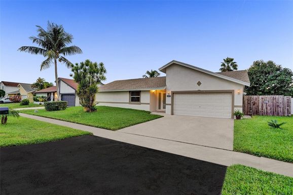 4221 75th, Lauderhill, FL 33319