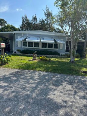 32 Montilla, Port Saint Lucie, FL 34952