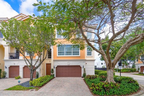 5795 Verde, Boca Raton, FL 33487