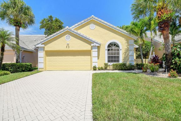 8198 Horseshoe Bay, Boynton Beach, FL 33472