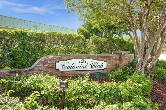 35 Colonial Club, Boynton Beach, FL 33435