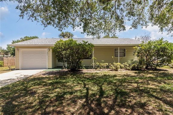 457 Peterson, Sebastian, FL 32958