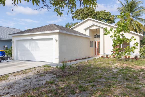 5796 Collins, Stuart, FL 34997