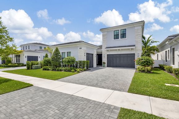 13602 Artisan, Palm Beach Gardens, FL 33418