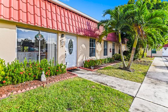 888 Worcester, Lake Worth, FL 33467