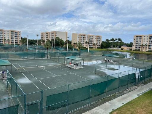 2820 Tennis Club, West Palm Beach, FL 33417