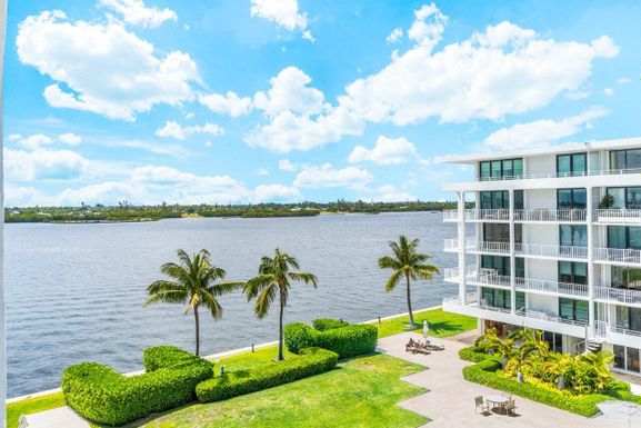 2784 Ocean, Palm Beach, FL 33480