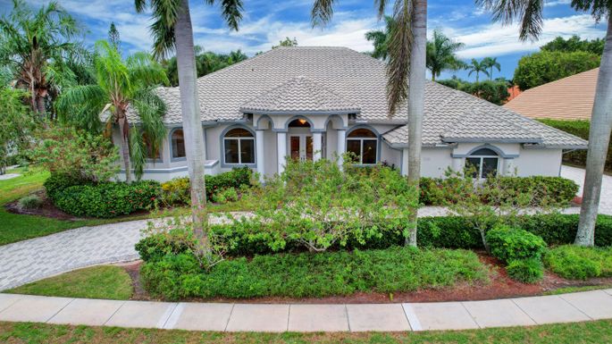 2128 Greenview Cove, Wellington, FL 33414