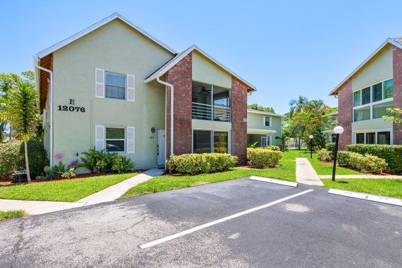 12076 Alternate A1a, Palm Beach Gardens, FL 33410