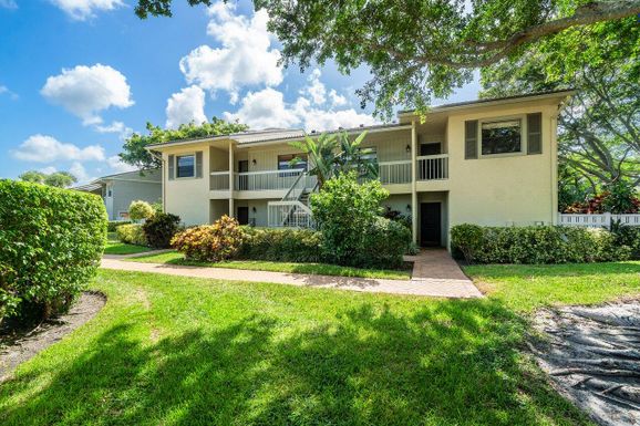 59 Eastgate, Boynton Beach, FL 33436