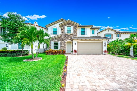 8995 Grand Prix, Boynton Beach, FL 33472