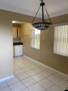 94 Burgundy B, Delray Beach, FL 33484