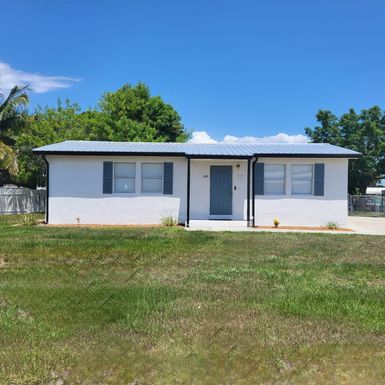 1045 Elm, Okeechobee, FL 34974