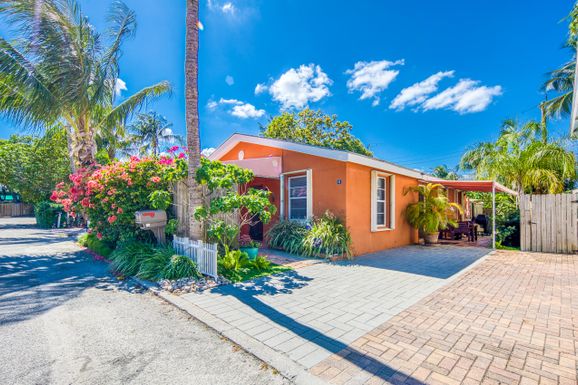 10 Surf, Boynton Beach, FL 33435