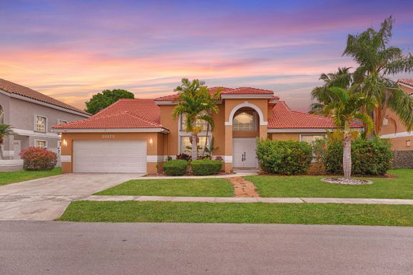 20173 9th, Pembroke Pines, FL 33029