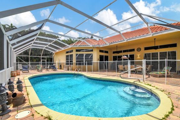 8017 Desmond, Boynton Beach, FL 33472