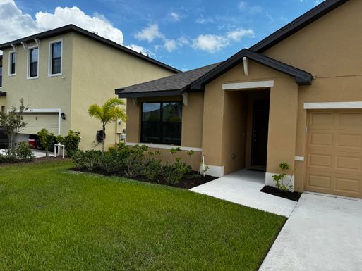 6020 Regent, Port Saint Lucie, FL 34983