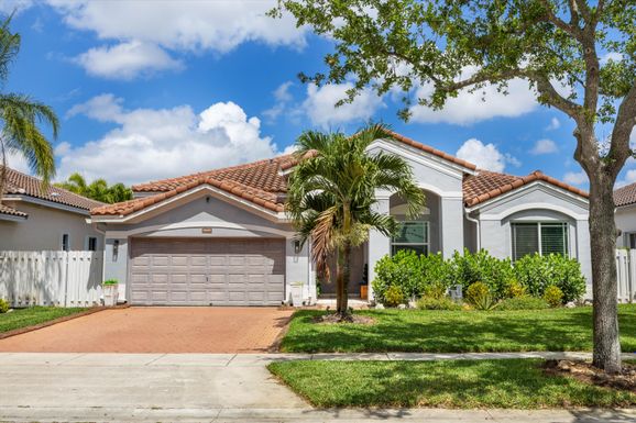 3645 162, Miramar, FL 33027