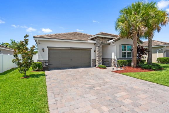 2355 Strawberry, Palm City, FL 34990