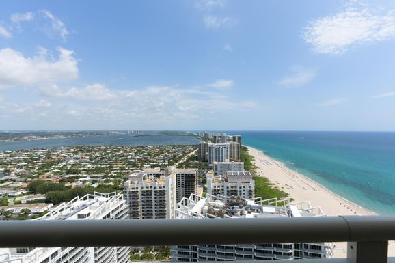 3000 Ocean, Singer Island, FL 33404