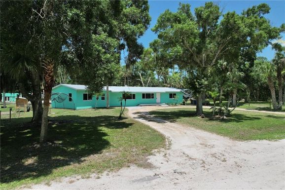 636 49th, Vero Beach, FL 32968