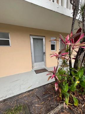 2131 1, Boynton Beach, FL 33435