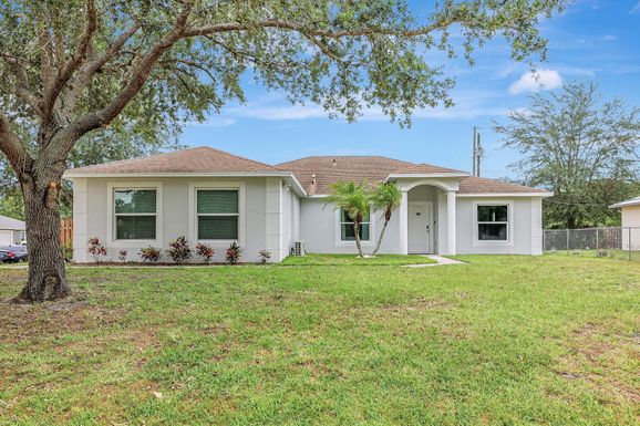 1901 Aguero, Port Saint Lucie, FL 34953