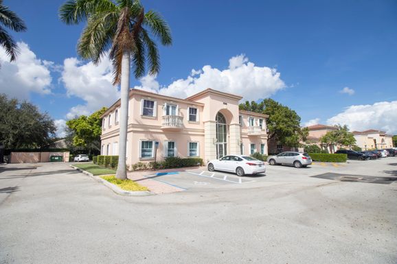 3301 2nd, Boca Raton, FL 33431