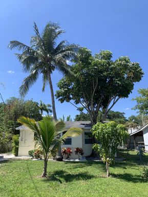 4596 Old Military, West Palm Beach, FL 33417