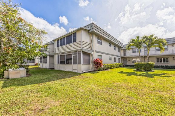 229 Monaco, Delray Beach, FL 33446