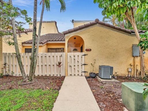 22314 Pineapple Walk, Boca Raton, FL 33433